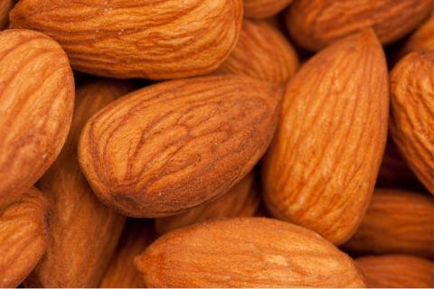 Almonds (1)