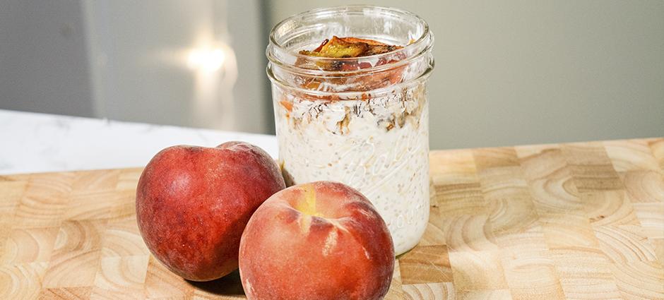 peach overnight oats